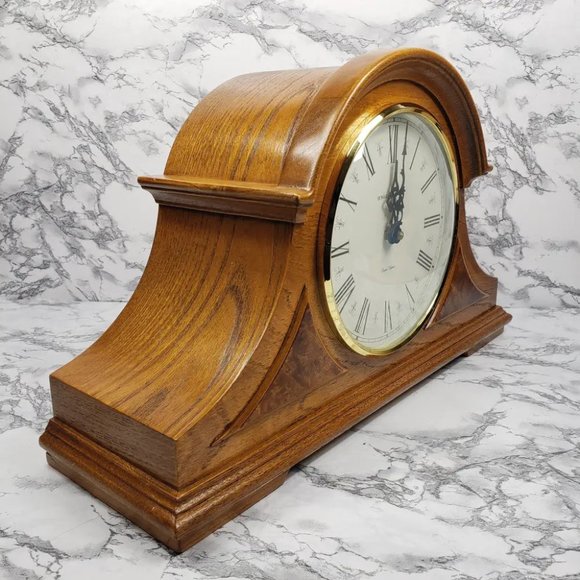 Mantle Clock Howard Miller Dual Chime - Picture 5 of 10